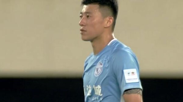 朱晓刚：曾被自家球迷用喇叭恶意喊话，但那怂货赛后没敢站出来