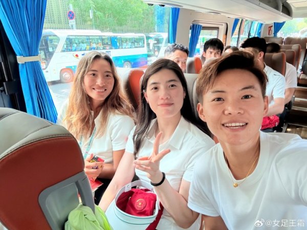 王霜受邀参加阅兵仪式：很荣幸受邀作为足球界的代表 深受鼓舞