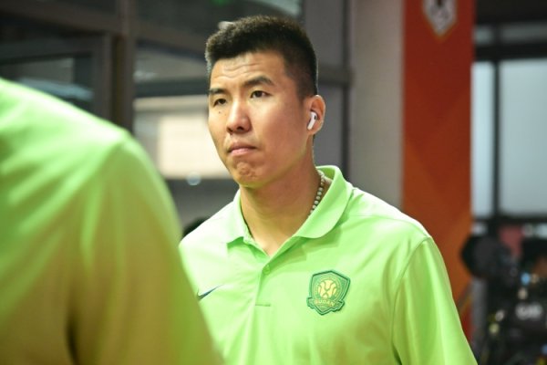 媒体人：本质问题不解决，国安连正常踢球都难保证；申花更加撕裂