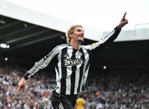 沃尔特玛德加盟前三个英超主场作战  都得分  ，纽卡队史第三