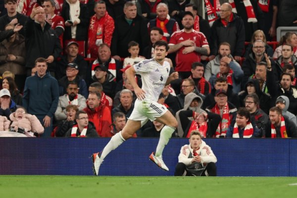 卓越！马奎尔头球致胜，被评为曼联2-1利物浦队内全场最佳