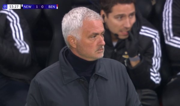 客场完败！本菲卡欧冠遭遇3连败，未来两轮战勒沃库森、阿贾克斯