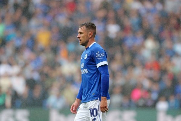 阿斯：拉姆塞在爱犬失踪后陷入深深的抑郁，因此与美洲狮解约