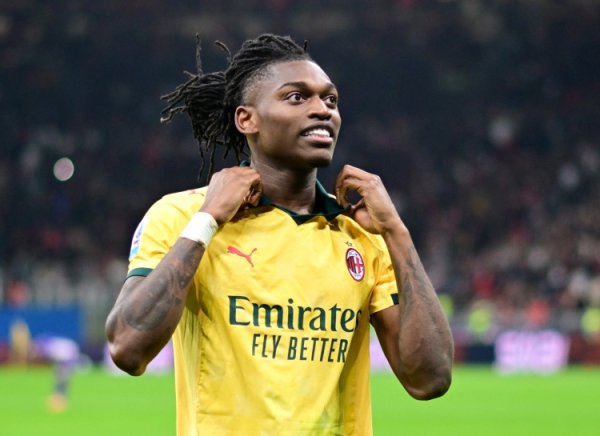 莱奥：AC米兰永不放弃，我踢什么位置要听教练的安排