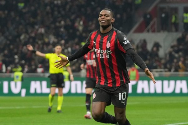 莱奥破门阿莱格里染红 米兰1-0拉齐奥职业联赛  12轮不败