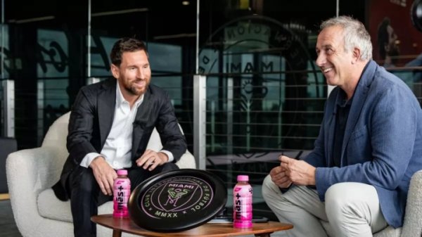 梅西专访：我本期待整个欧洲生涯都在巴萨度过 没料到阿尔巴退役